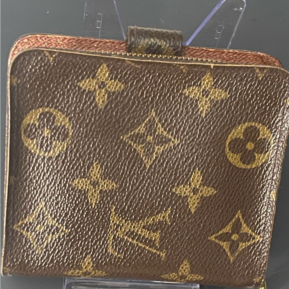 Louis Vuitton classic Brown Monogram Wallet - Picture 8 of 15